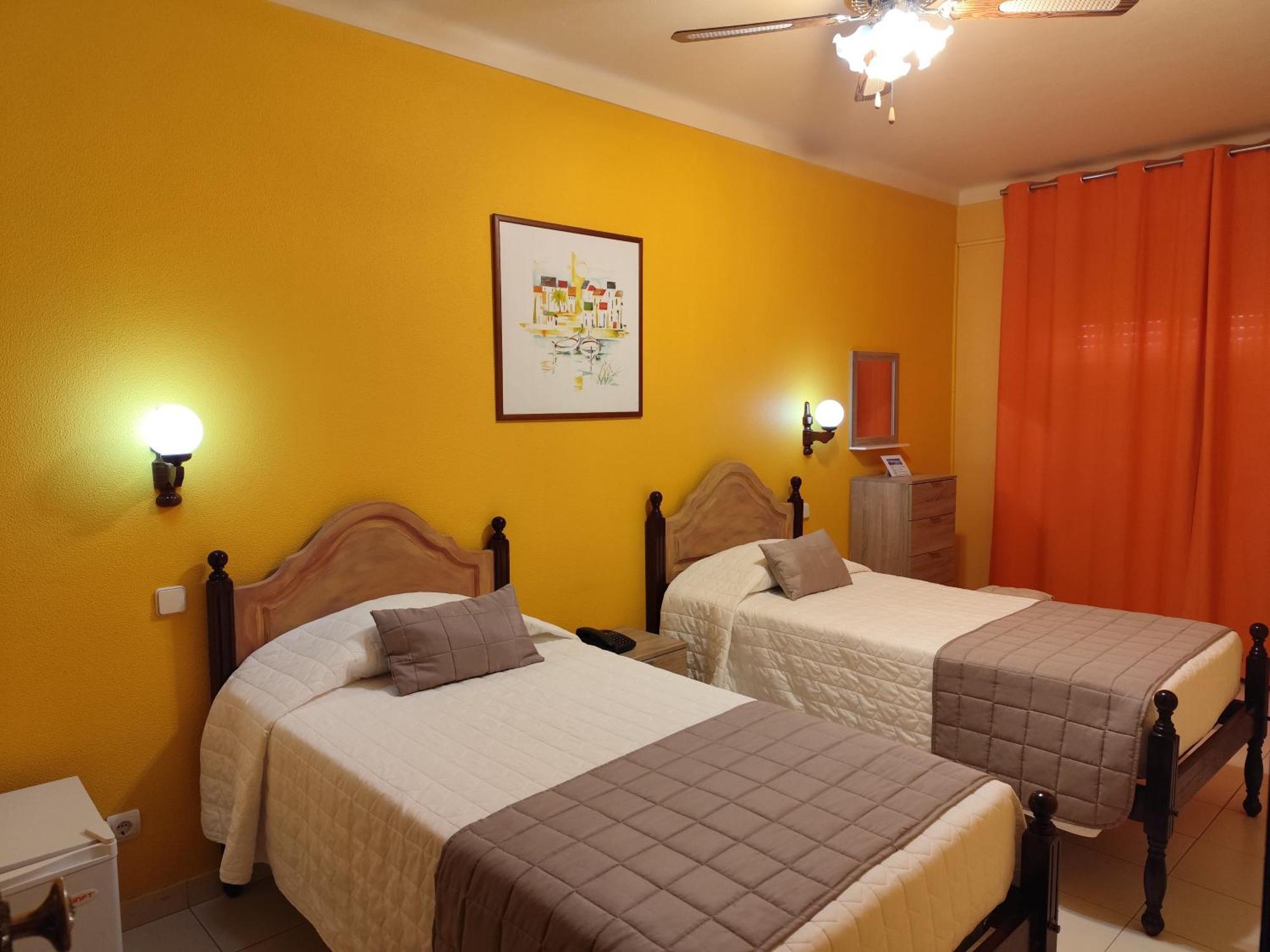 Apartamentos Turisticos Praia Grande Ferragudo  Dış mekan fotoğraf