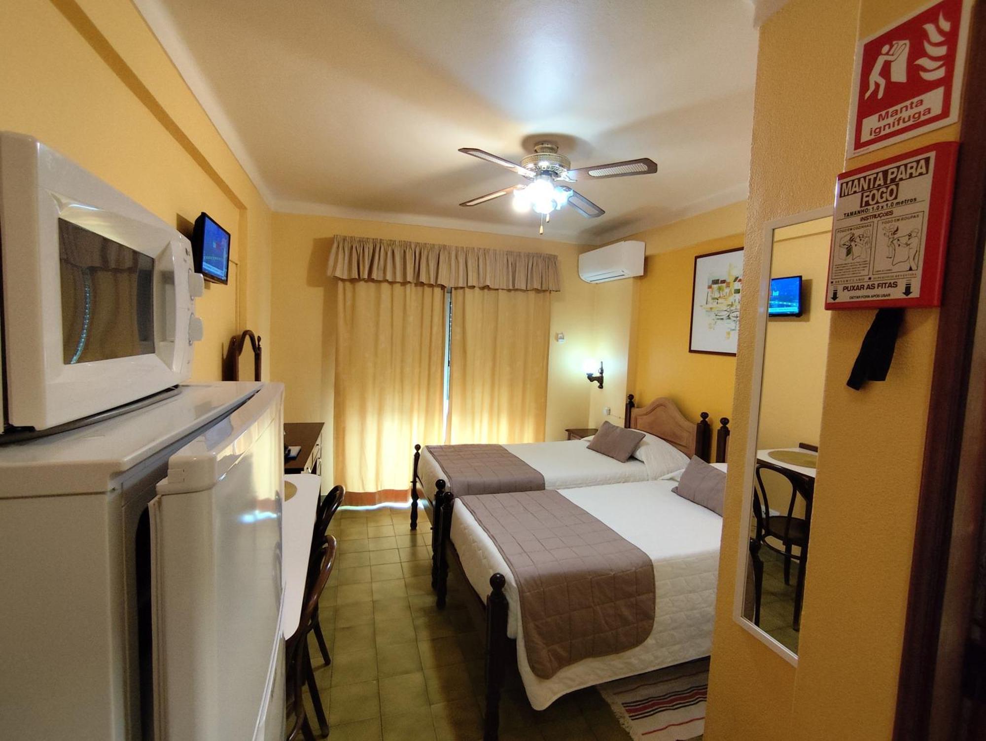 Apartamentos Turisticos Praia Grande Ferragudo  Dış mekan fotoğraf